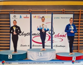 TRE GINNASTE CLASSIFICATE AI NAZIONALI DI SPECIALITA' GOLD - Ritmica VCO - Club Altair